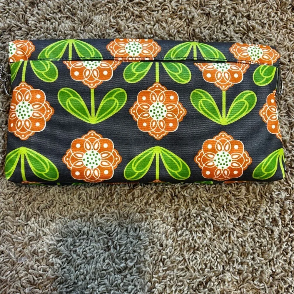 NWT Petunia Pickle Bottom Change It Up Diaper Bag Clutch in Santiago Sunset